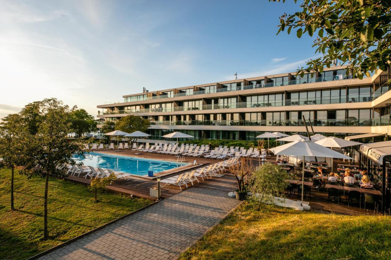 Novi Resort VBY Екстериор снимка